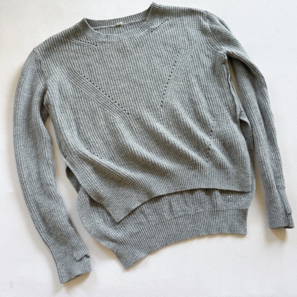 Lululemon Seva Sweater Merino Wool size Medium Heathered Medium Grey size 8 - Picture 1 of 5